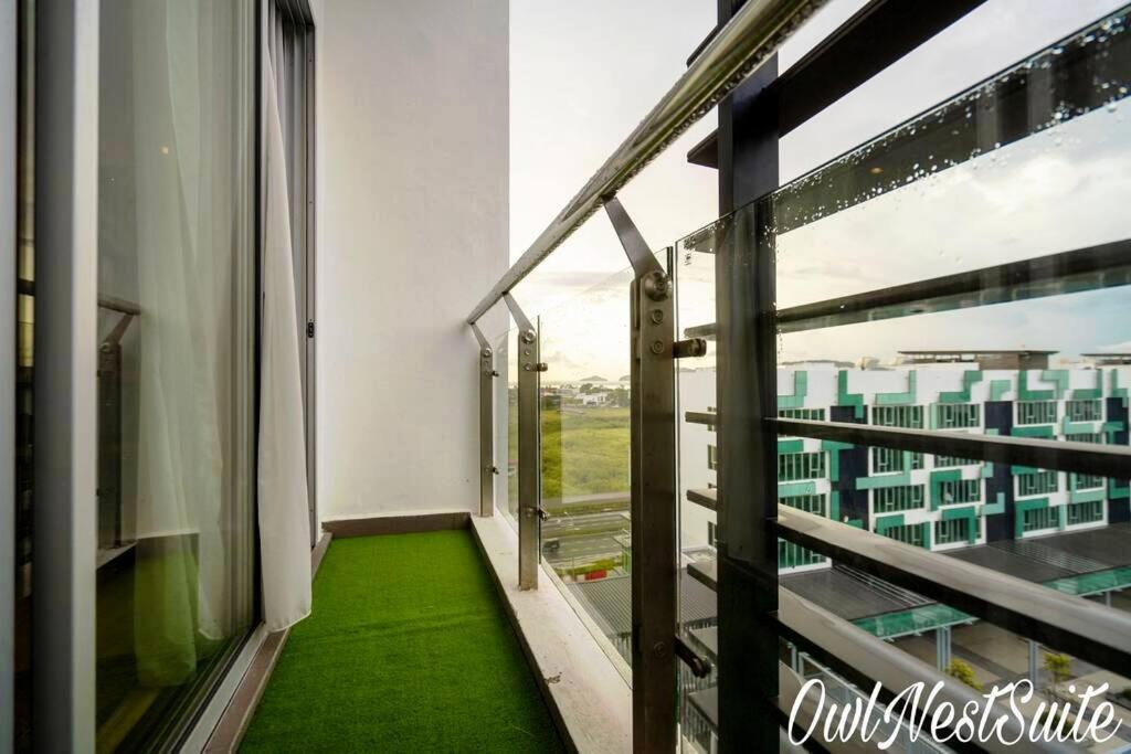 Owl Nest Suite' At Aeropod Sovo Kota Kinabalu Exteriör bild