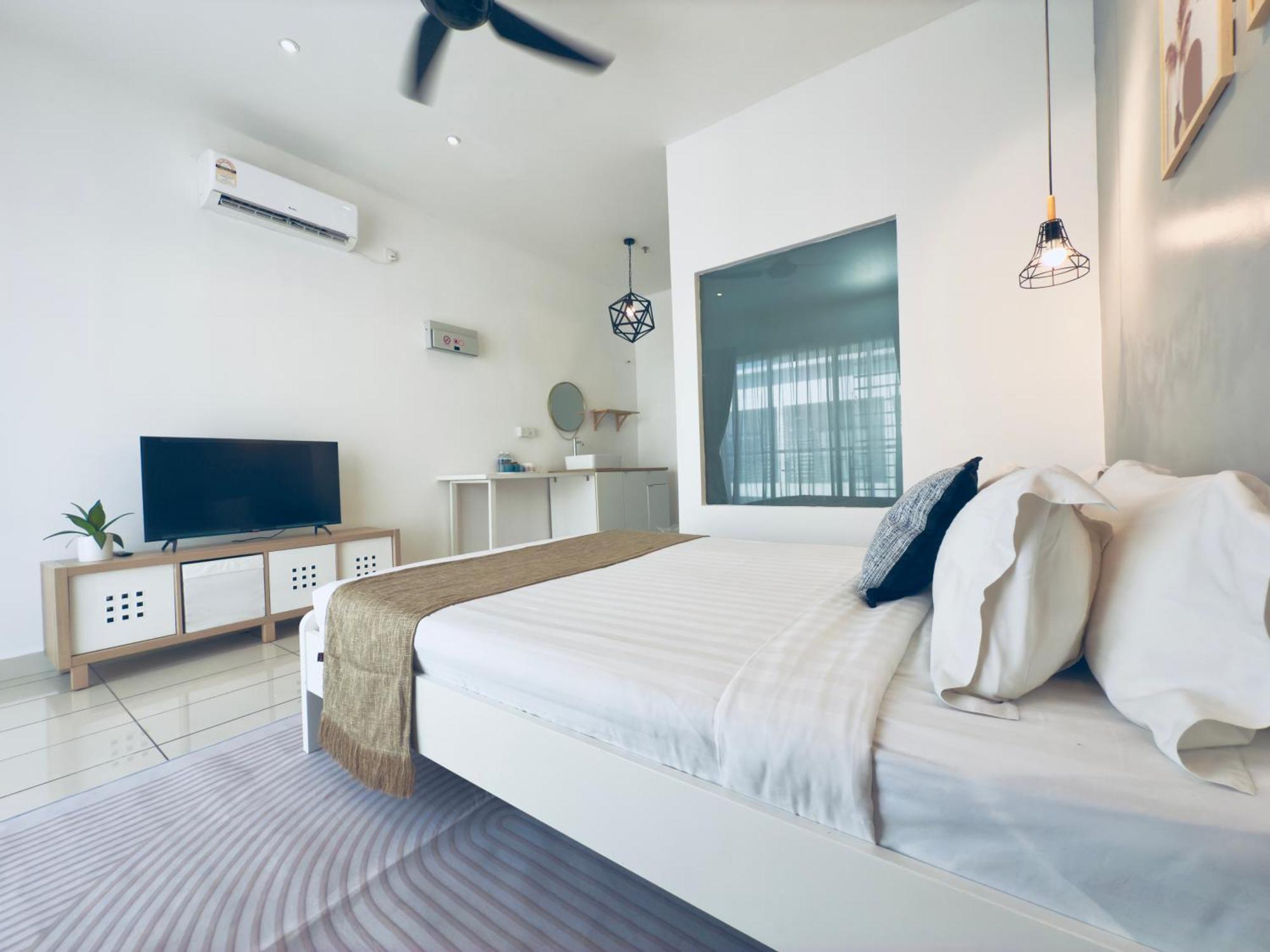 Owl Nest Suite' At Aeropod Sovo Kota Kinabalu Rum bild